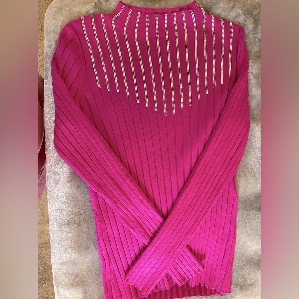 NWT. $70R. INC Rhinestone Ribbed Top. Size Large. Fuchsia Pop - Picture 3 of 7